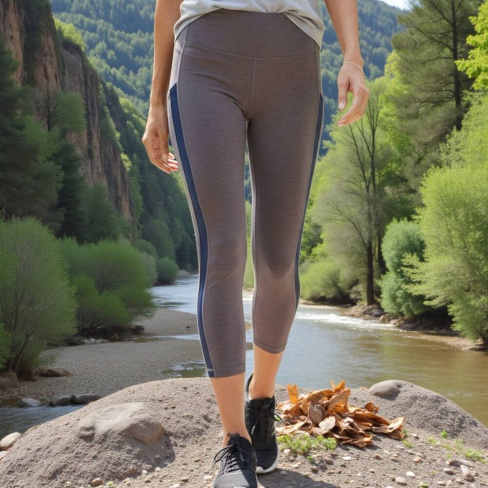 Athleta Ultimate Stash Pocket 7/8 Tight Heather Gray / Blue Sz M